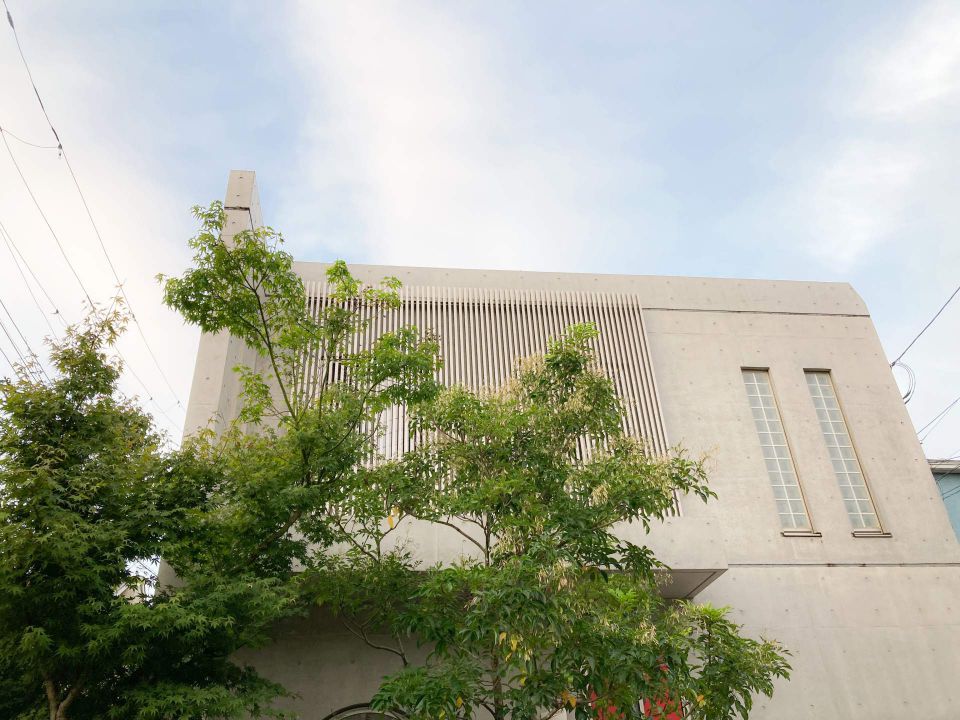 暮らしやすさと快適性を実現する現代の平屋の魅力と間取り工夫のポイント